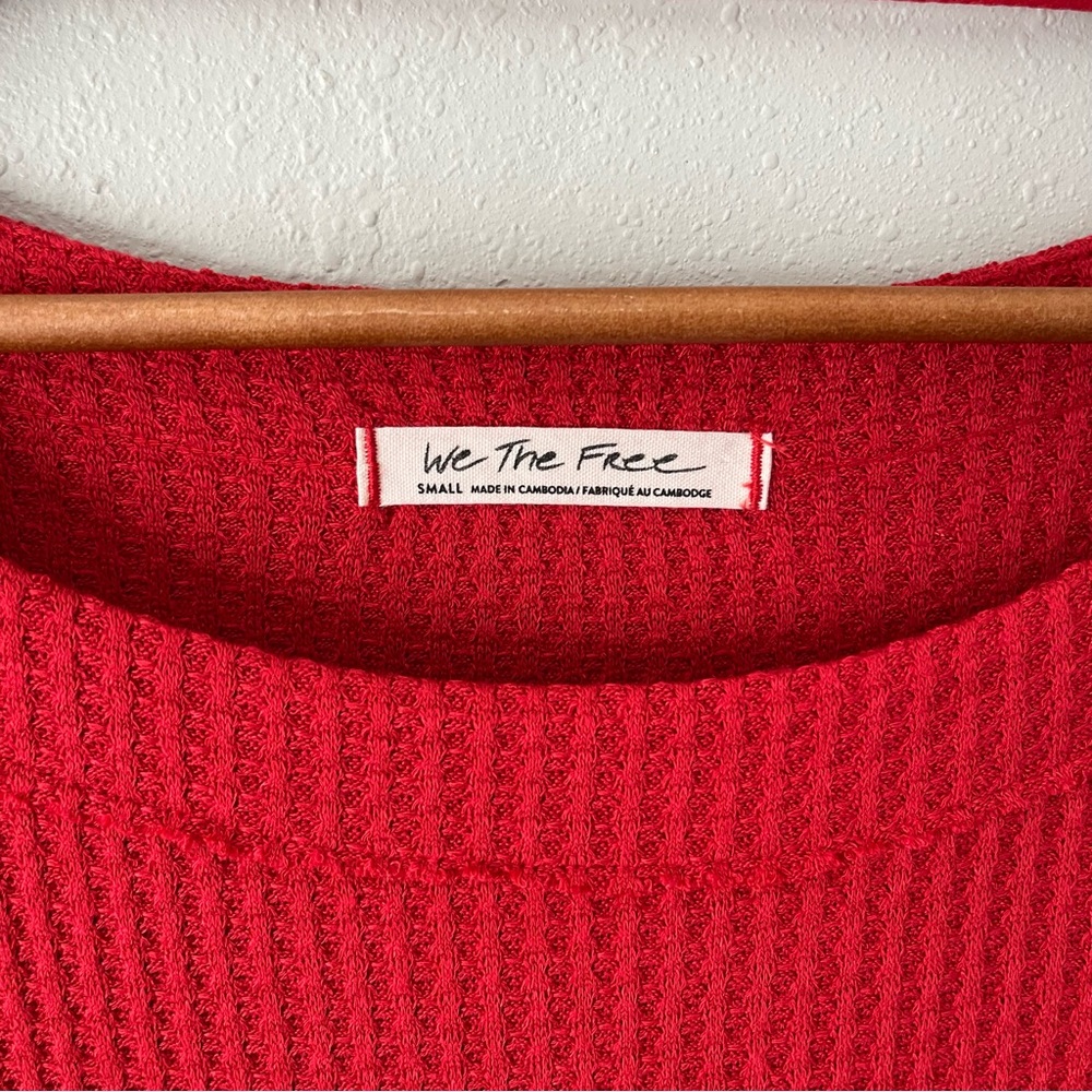 Free People Phoenix Thermal Knit Tunic Top Thumb hole Red Size Small - Picture 6 of 12